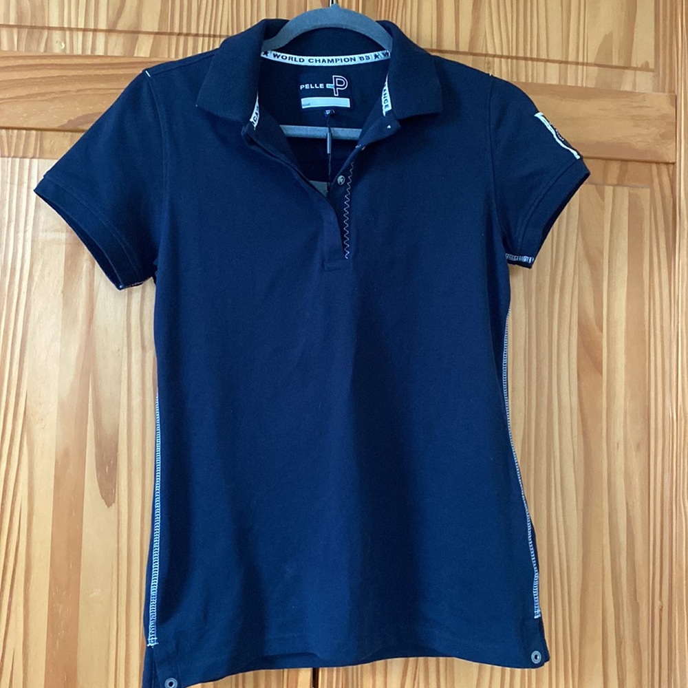 *NWT* Pelle P - Swedish Pelle Petterson Women’s Team Polo in Navy. Size M